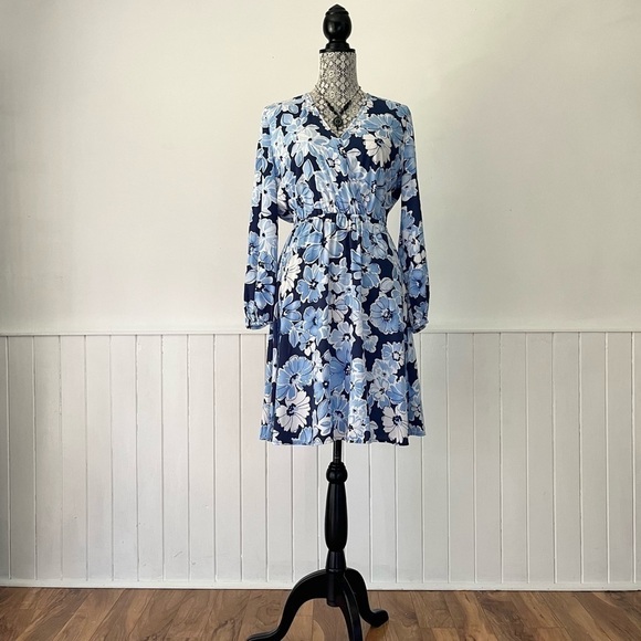 Old Navy Blue Floral Deep V-Neck Faux Wrap Long Sleeve Dress Size S - Picture 11 of 11